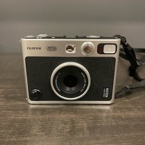 INSTAX MINI EVO (+ 3 FILM CARTRIDGES)